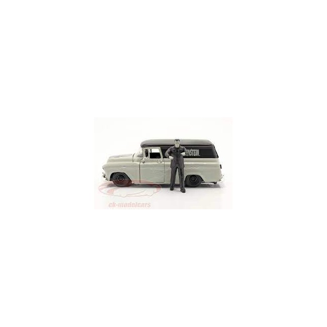 Frankenstein 1957 auto Chevy Suburban...