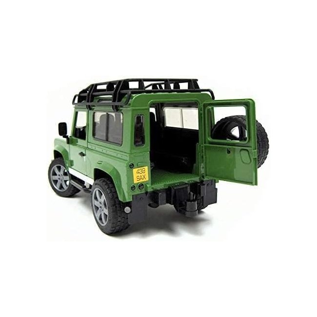 Land Rover Defender con rimorchio per...