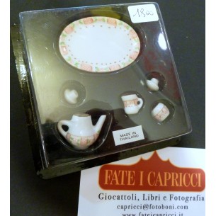 SERVIZIO DA TE IN CERAMICA MINIATURIZZATO . 